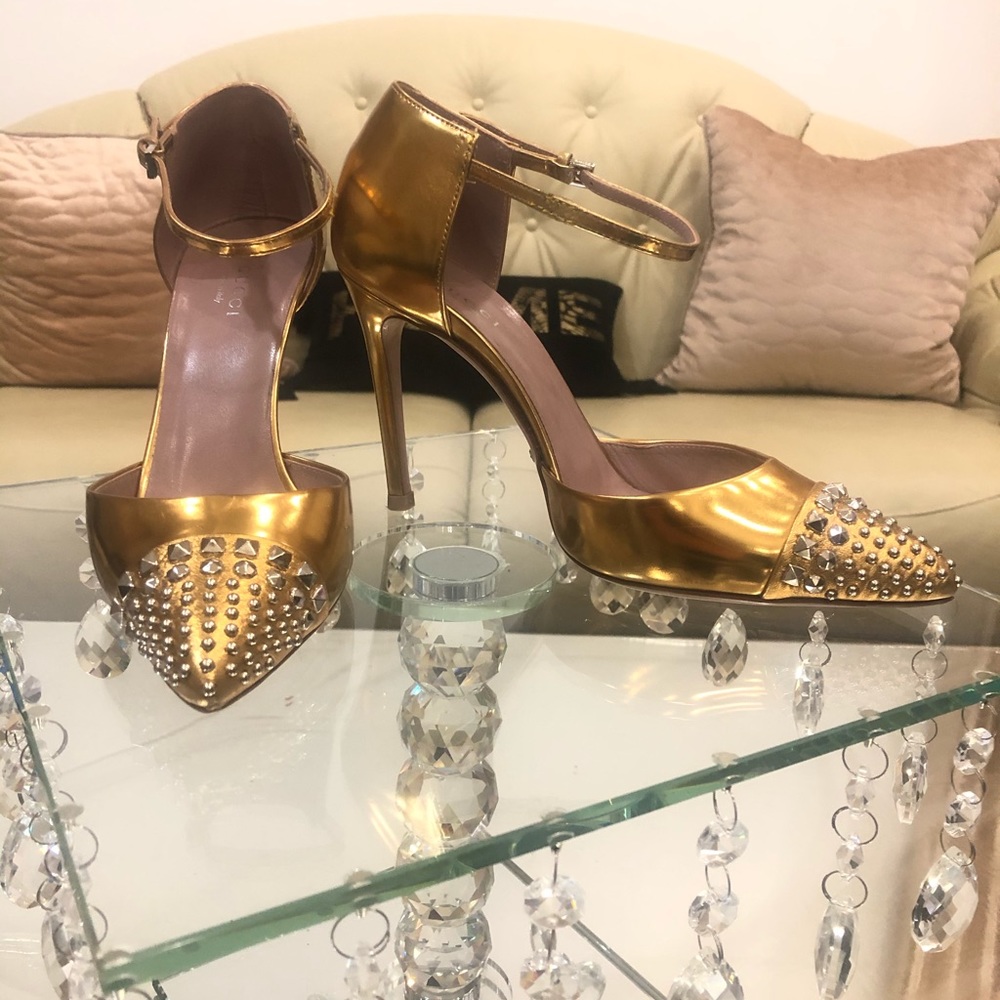 Gucci pumps